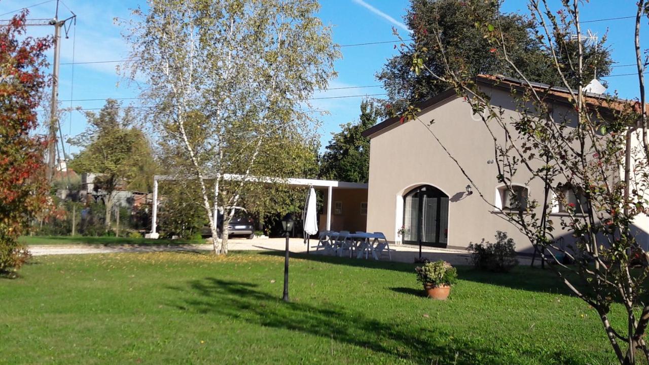 Casa Vacanza E Per Lavoro Tessyhouse Спинея Экстерьер фото